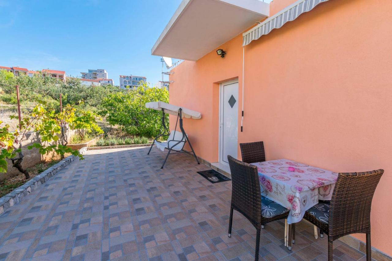 Apartments Zmika Primošten الغرفة الصورة